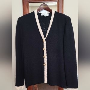 St. John Collection, Blk w/white trim. 25" neck to hem.  Excellent condition.